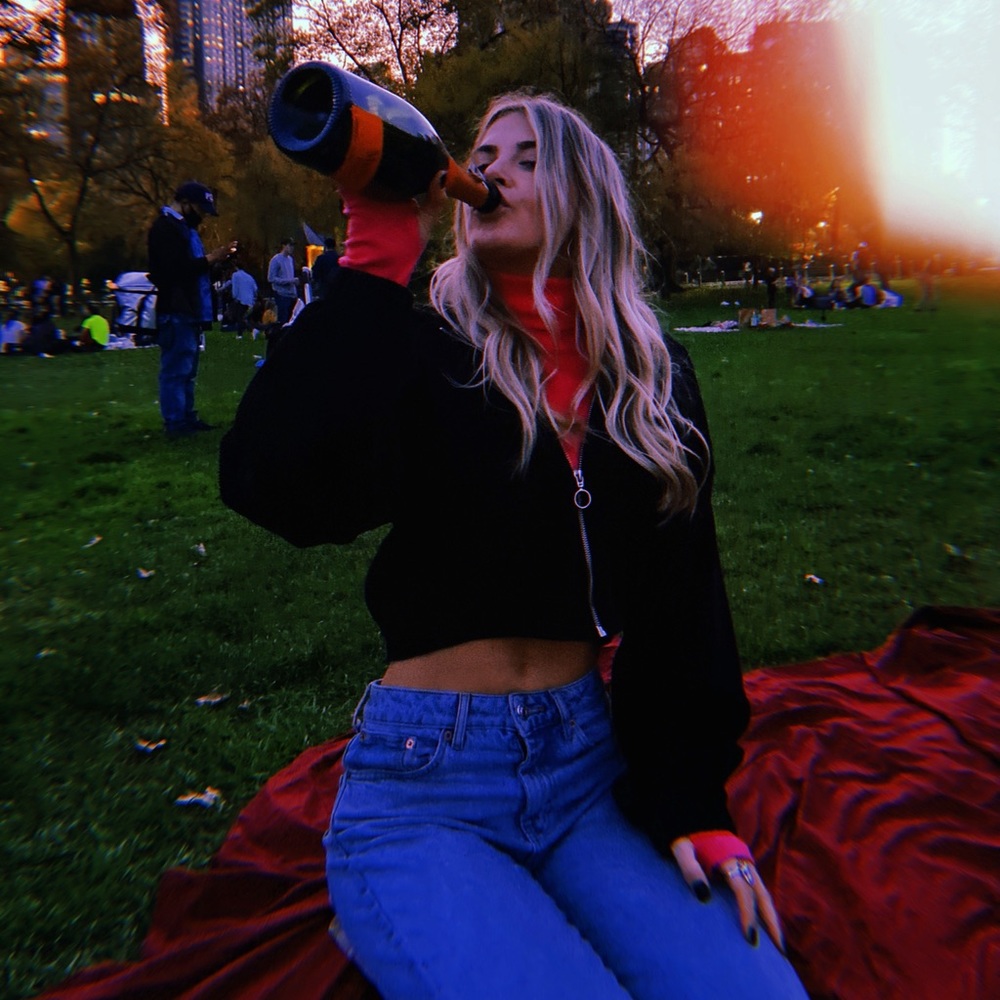 Meet your Posher, Olivia